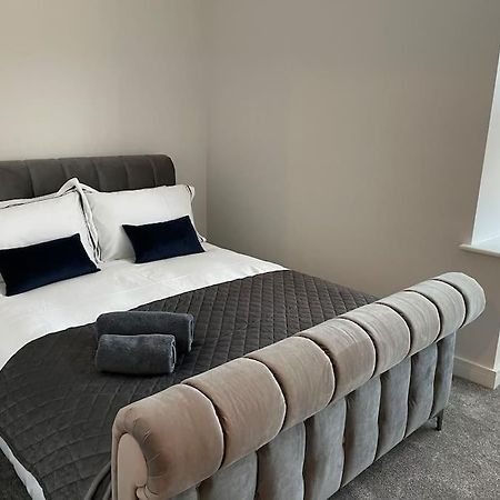 Boutique Luxury Apartment, High St, 헨리인아덴 외부 사진